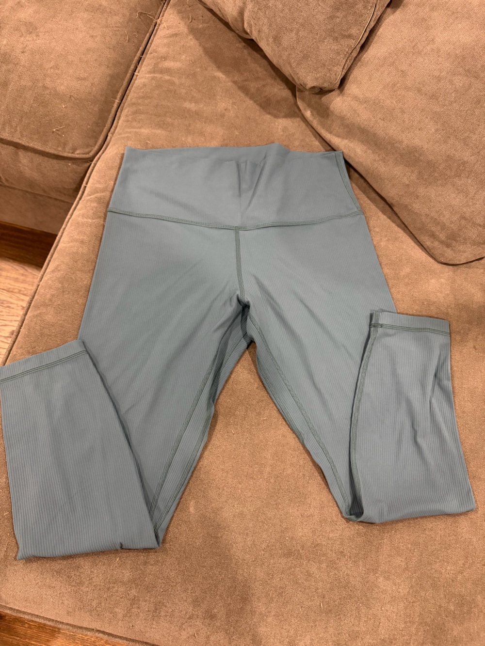 lululemon Women's High-Rise Ribbed Leggings in Teal